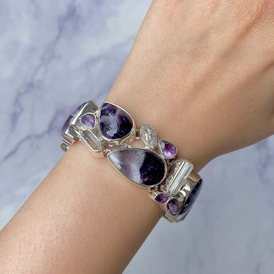 Elevate Your Style With Amethyst Lace Agate Jewelry From Sagacia